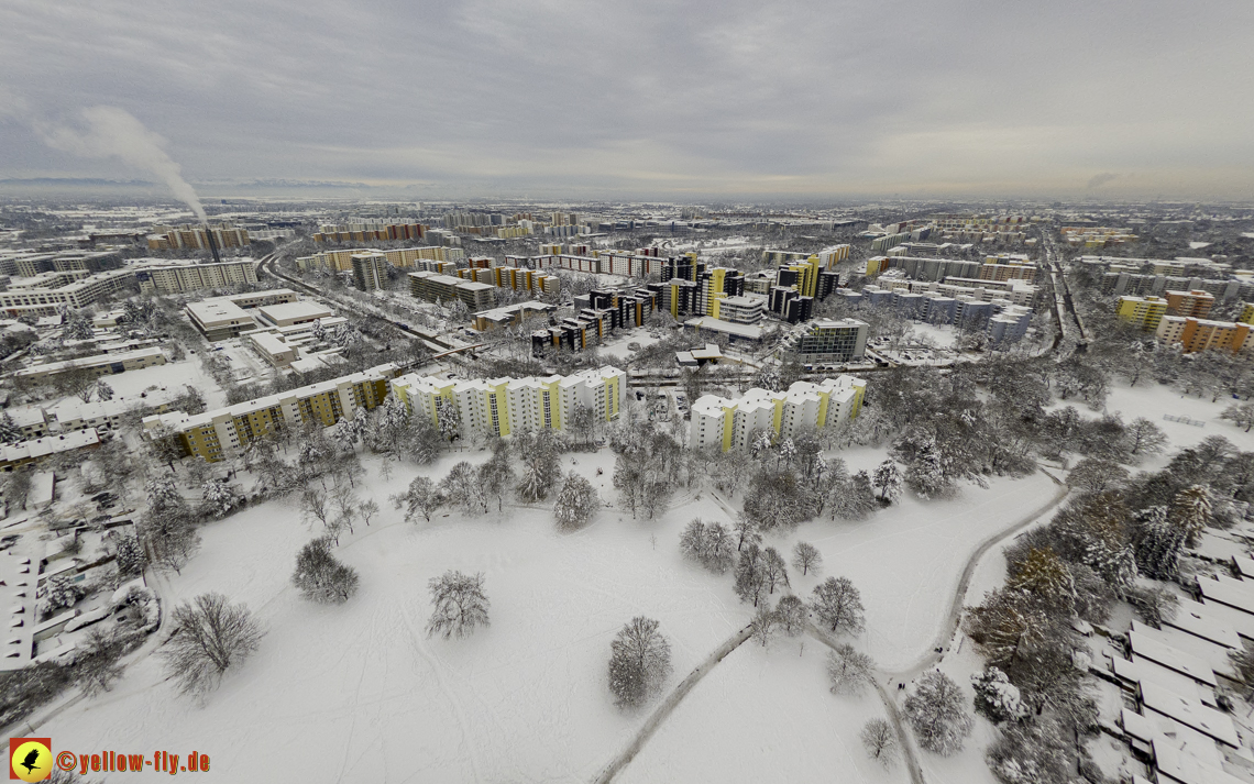 04.12.2021 - Karl-Marx-Ring und Marx-Zentrum in Neuperlach